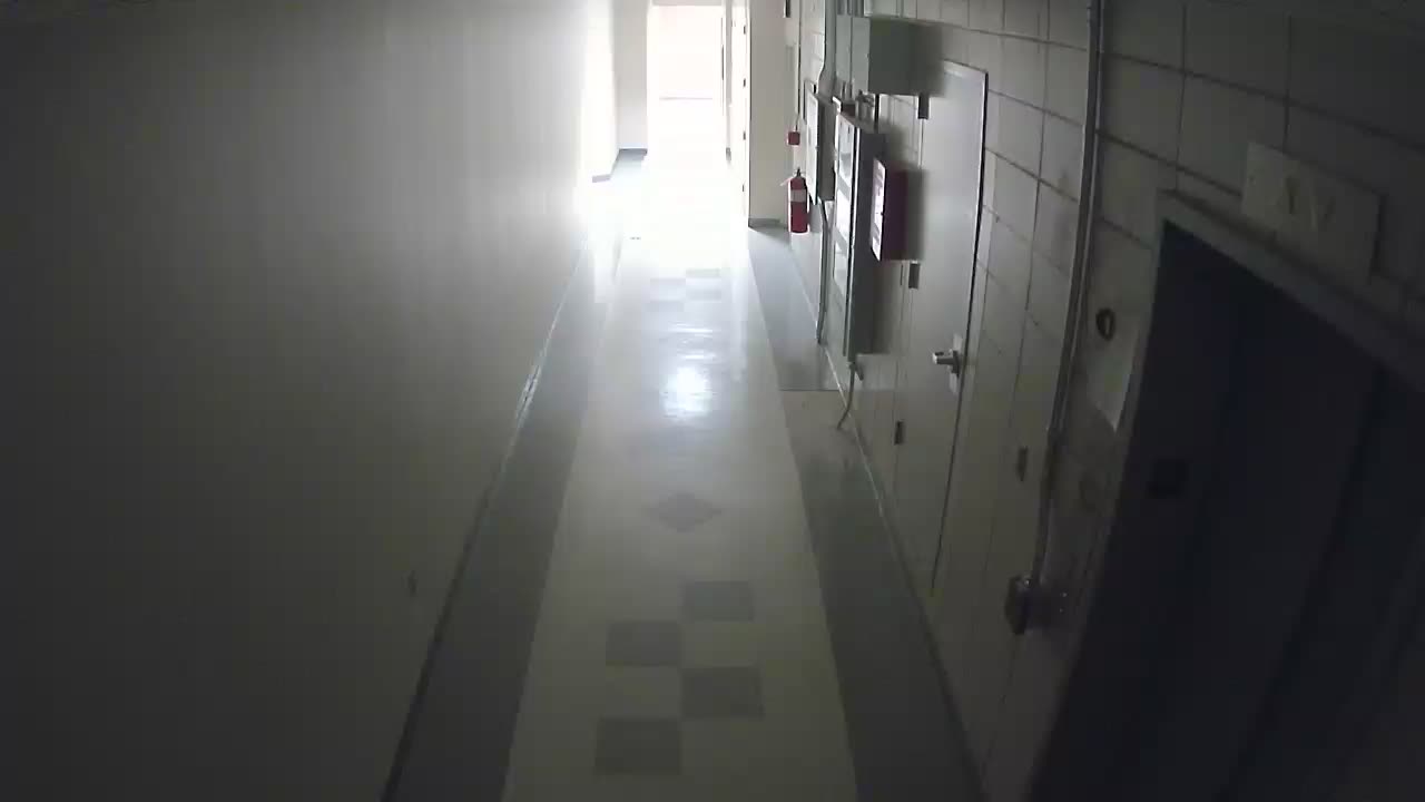 8801VZN01Elevator_2021-01-05_02h40min00s687ms.mp4