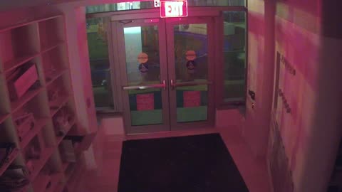 8610OHOB011300Corridor_2021-01-05_02h40min00s073ms.mp4