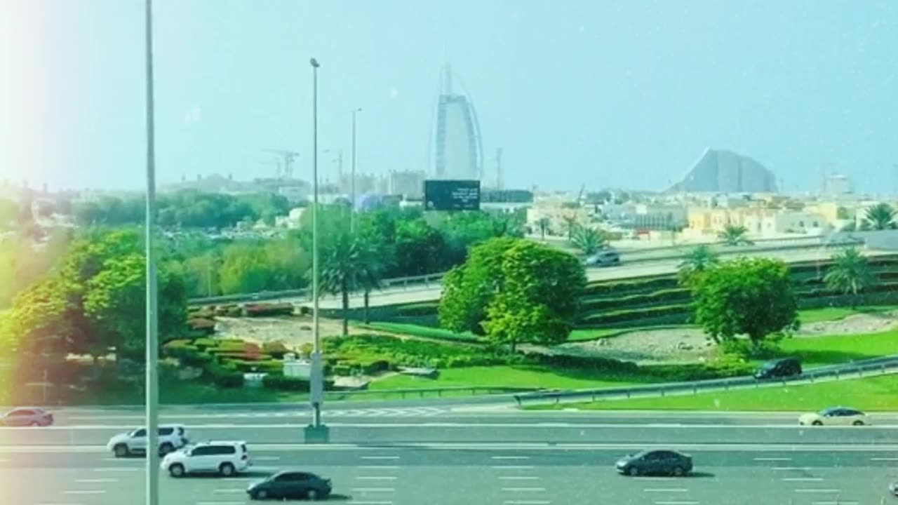 Fast Life of Dubai