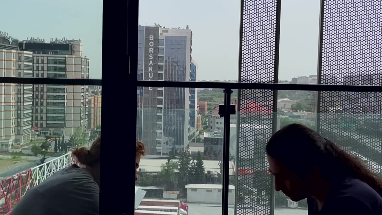 time-lapse of our lunch on the balcony