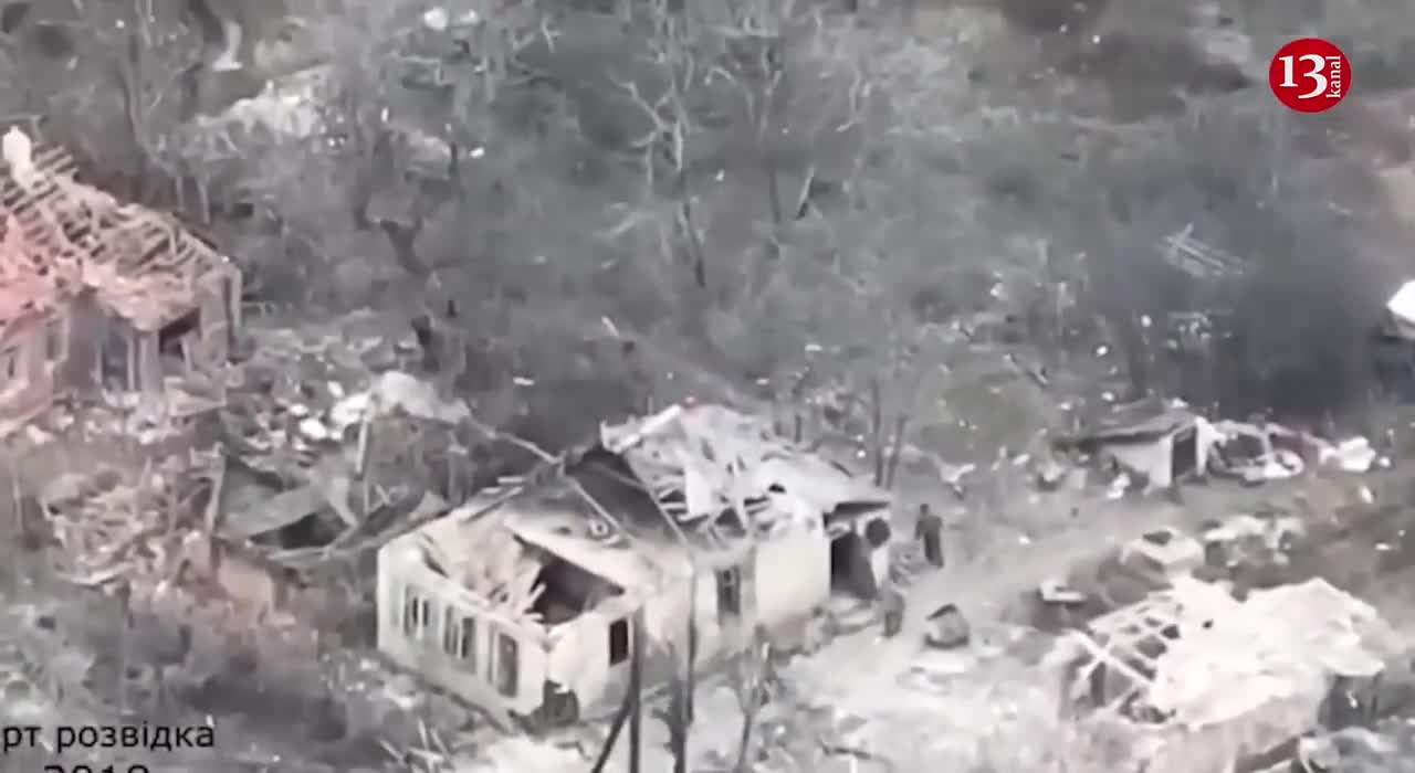 Russians could not find a place to flee - artillery fire blows up houses where they were hiding