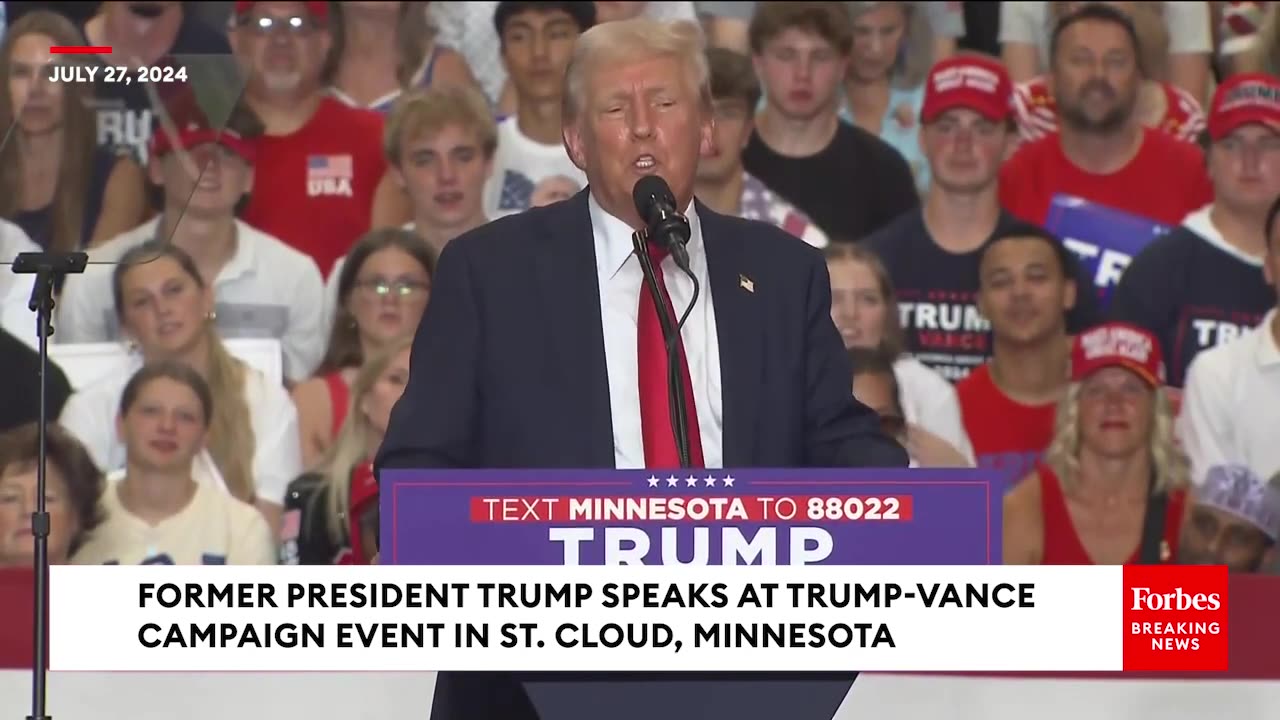 Viral - Trump does brutal impression of Biden and crowd explodes in cheer