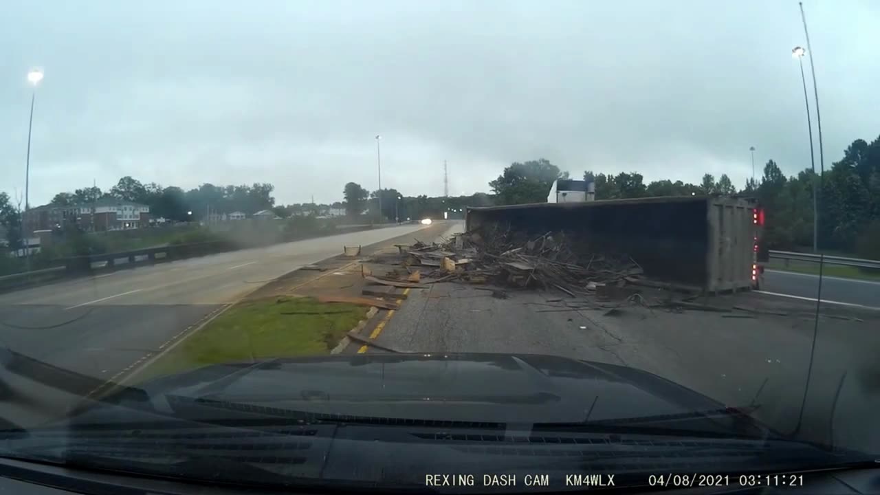 Cars caught in the middle of an epic deer stampede- Crazy Dash Cam Scenes