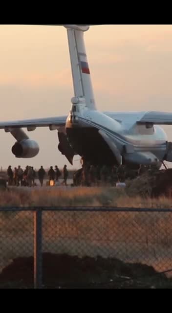 The Russian command is reinforcing posts along the M-4 highway, which runs from Aleppo to Kamyshli