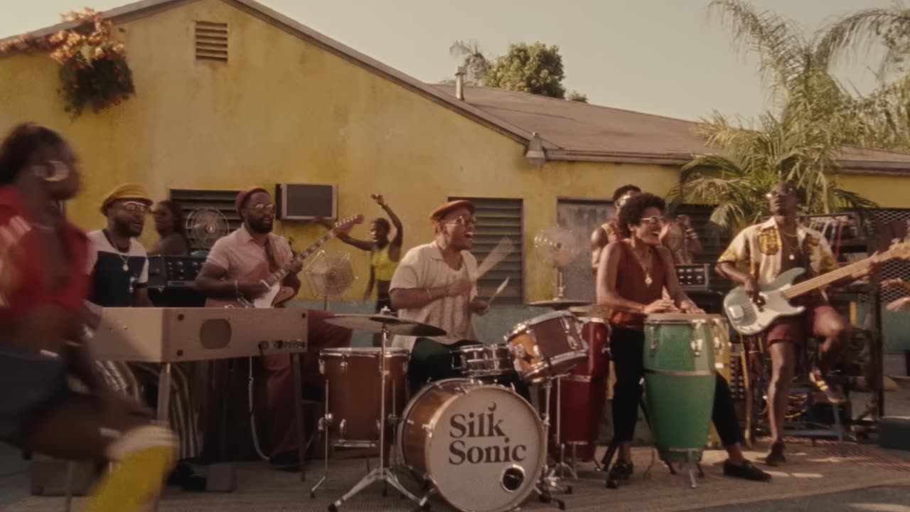 Bruno Mars, Anderson .Paak, Silk Sonic - Skate [Official Music Video]