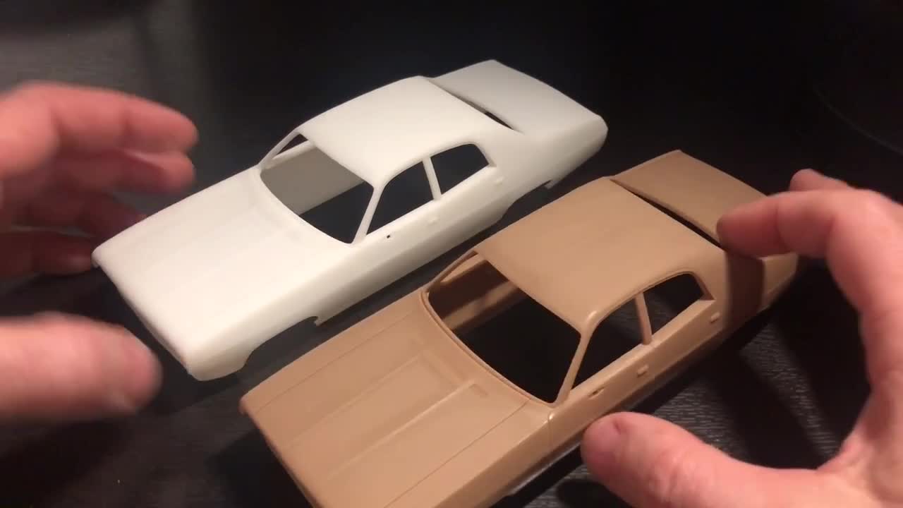 White Medium Resolution vs Brown High Resolution 3d printed comparison