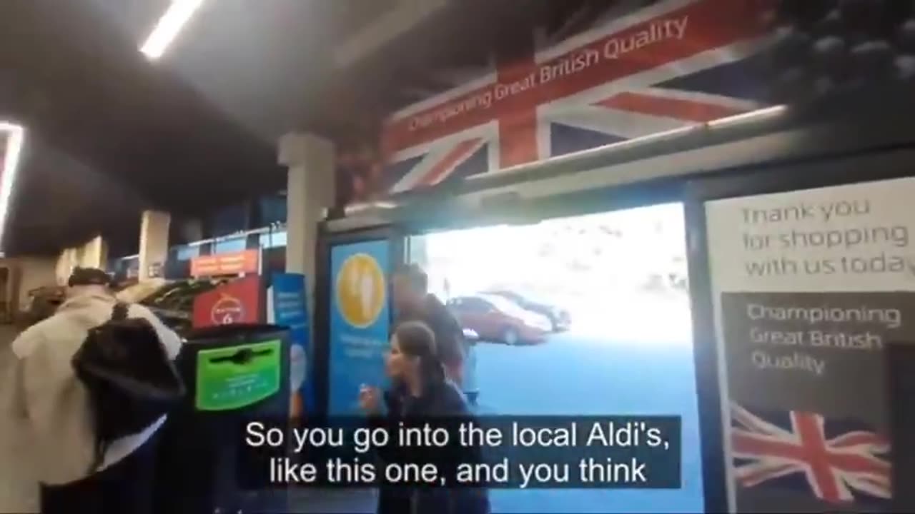 LONDON: LIKE A BOSS! - PIERS CORBYN DESTROYS THE CASHLESS ALDI!