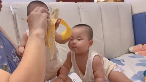 Sibling Funny Battles | Cute Baby Sibling 😂😂😂