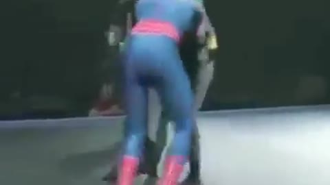 Discount Spiderman vs Discount Batman & Robin