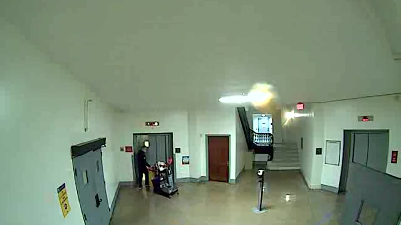 3478CHOBBAStair6_2021-01-05_22h00min07s433ms.mp4