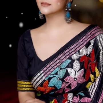 শাড়ীতে অসম্ভব সুন্দর দেখতে পরী মনি,,