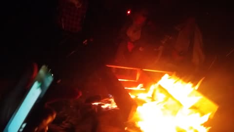 Night-time fire with mostly Frasier's and Joe's awake
