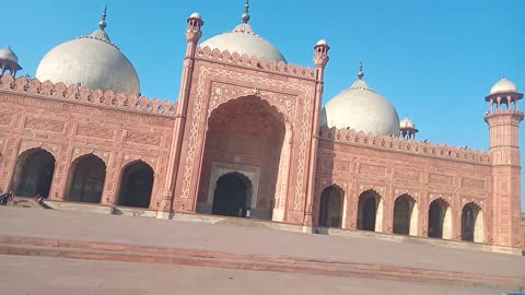 Badshahi masjid