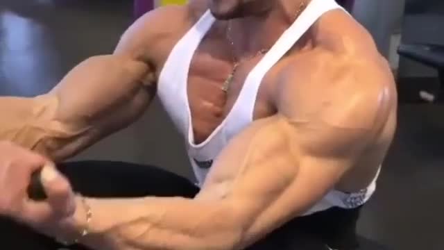 Biggest Biceps Workout In Gym | #shorts #biggest #armworkout