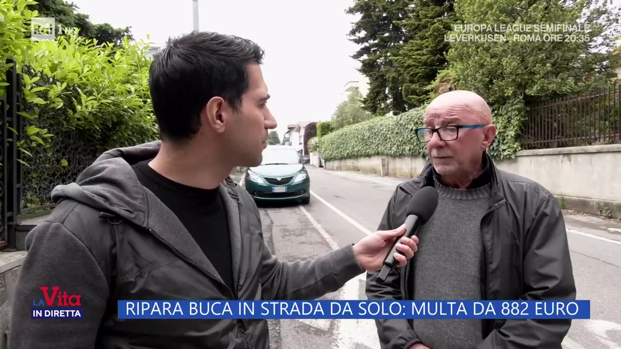 Ripara una buca(all'italiana) in strada da solo e a sue spese multa da 882€ al cittadino-La Vita in Diretta 18/05/2023 cioè questo è lo stato italiano DI MERDALIA💩 se le segnali non le riparano e se le toppi a tue spese ti multano!VERGOGNA!