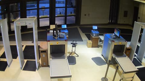 7135CVCULNScreeningLane2_2021-01-05_07h09min35s907ms.mp4