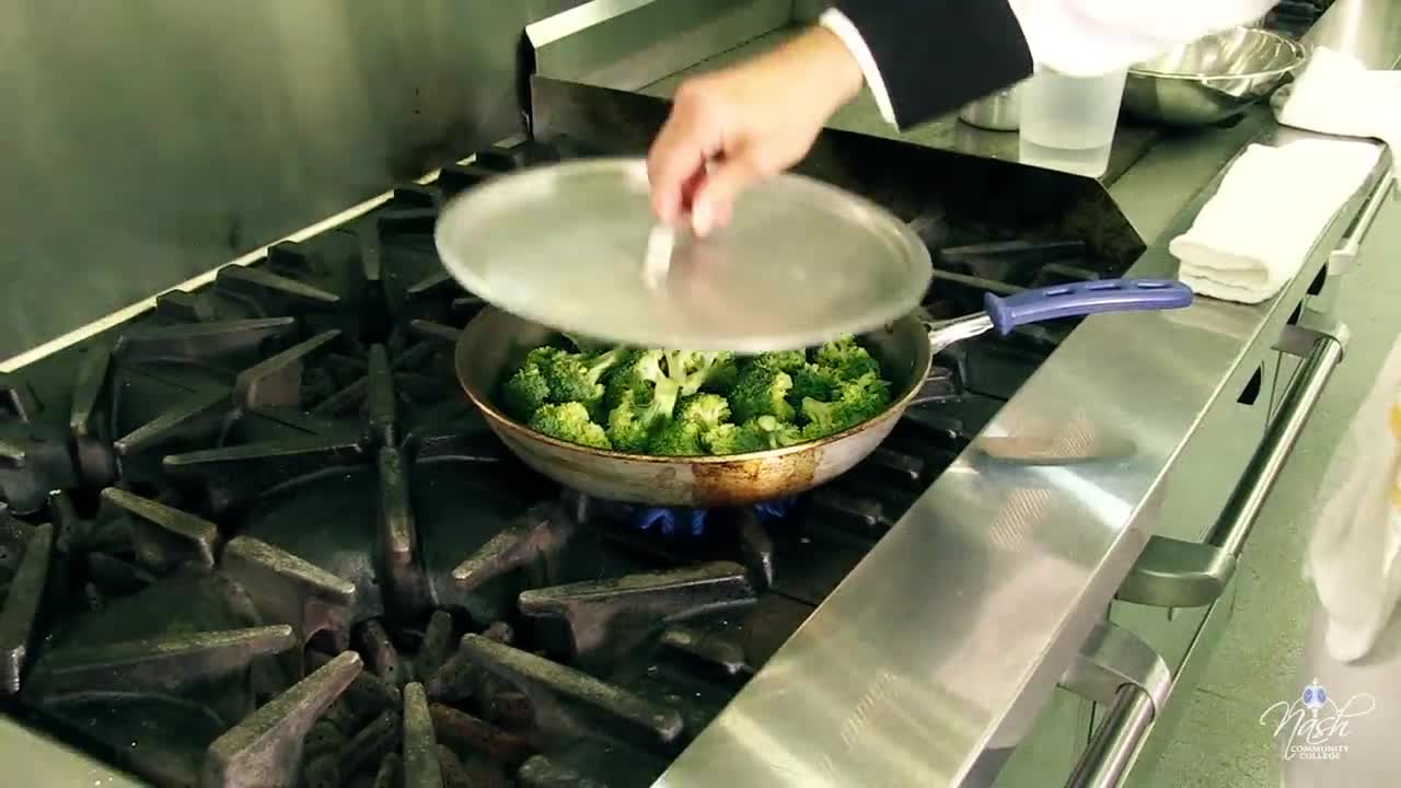 Pan Steamed Broccoli