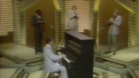 Jerry Lee Lewis - Who's gonna play this old piano (Pop Goes Country 1976)(1)