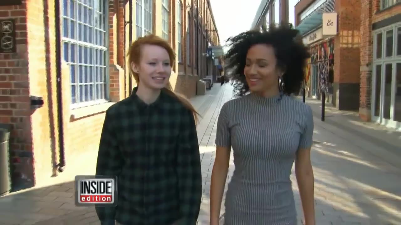Can one Twin be Black while the other twin is White? These two are.