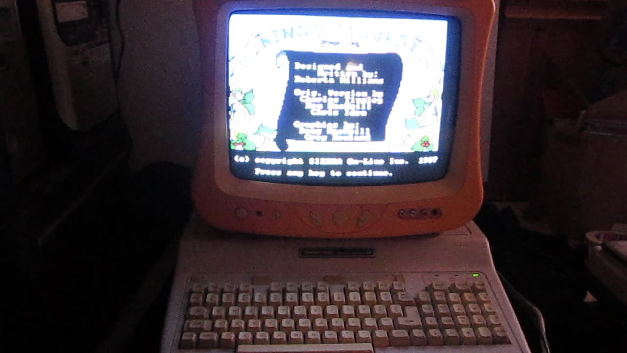 Tandy 1000 Ex demonstrating Kings Quest 1