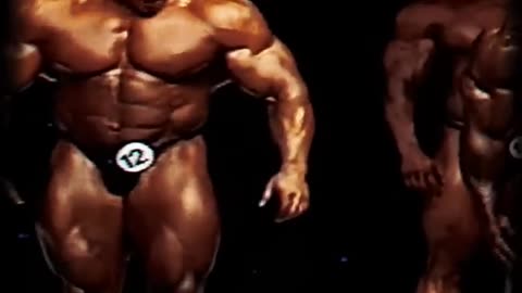 the-moment-when-jay-doing-quad-stomp-shorts-mrolympia-bodybuilding