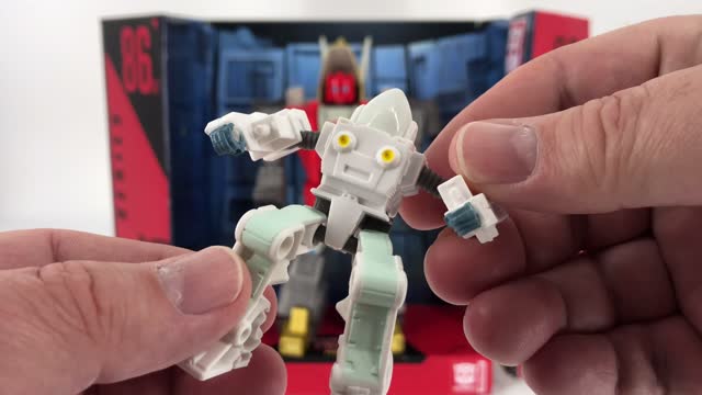 Transformers Studio Series '86 - Slug Review