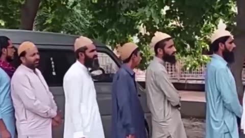 People entering in Shrine of Sufi Muhammad Barkat Ali Ludhianvi | Faisalabad |