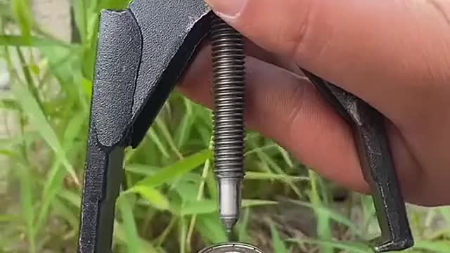 Special tools for disassembling small accessories