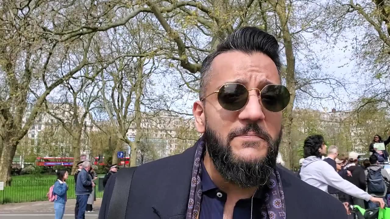 Speakers Corner - Ex Muslim Francis Talks About The Situation He Is In