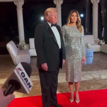 MELANIA TRUMP AND DONALD TRUMP SHARE NEW YEAR'S MESSAGE TO AMERICA!