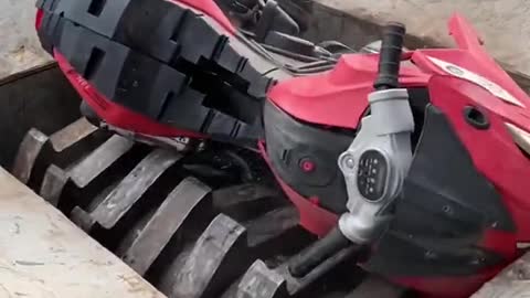 Crusher machine