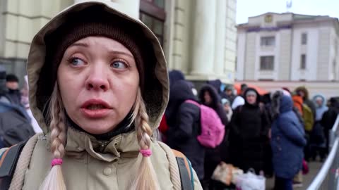 Refugees arrive in Lviv as city struggles