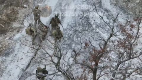 Russian airborne division assaulting a Ukrainian position in a building in Chasiv Yar