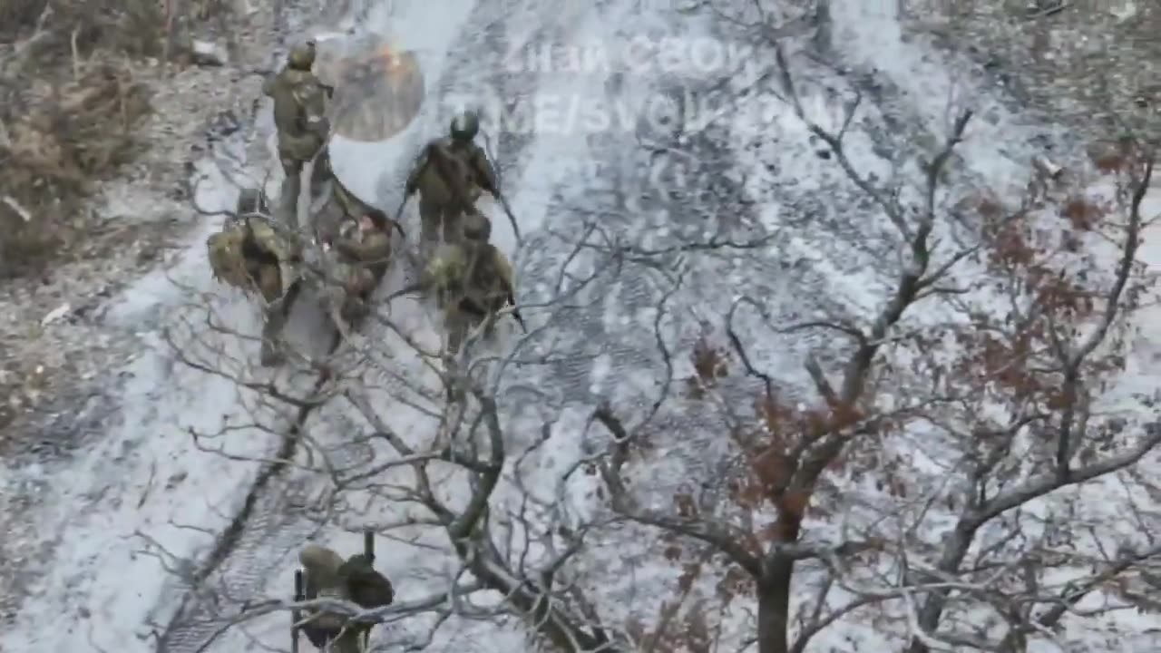 Russian airborne division assaulting a Ukrainian position in a building in Chasiv Yar