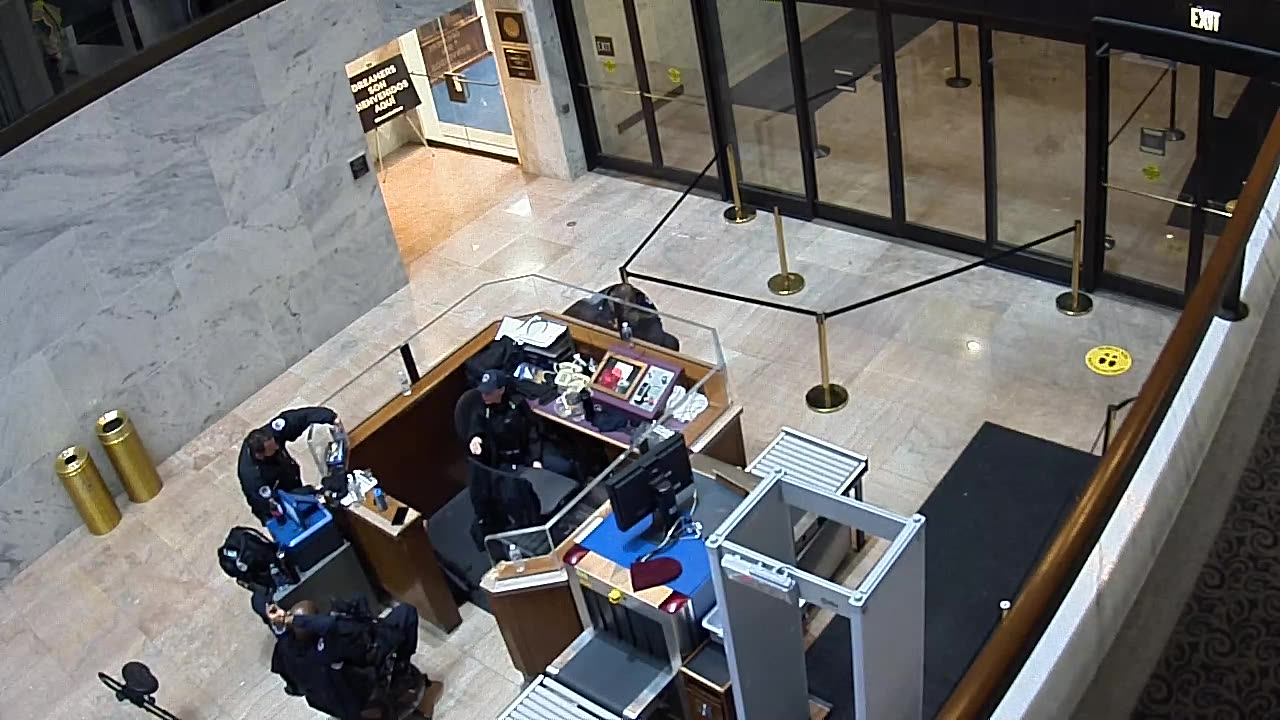 1451HSOB02ConAveDoor_2021-01-06_22h37min48s213ms.mp4