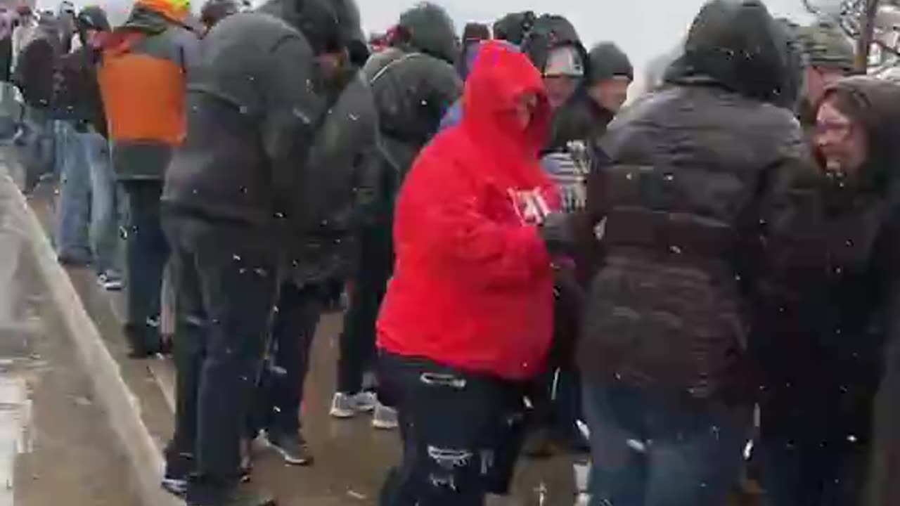 Green Bay, WI — Hundreds of Trump supporters in line for his rally, braving the