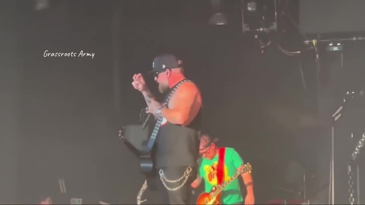 Country star Brantley Gilbert stands up for Jason Aldean, gives woke mob the finger