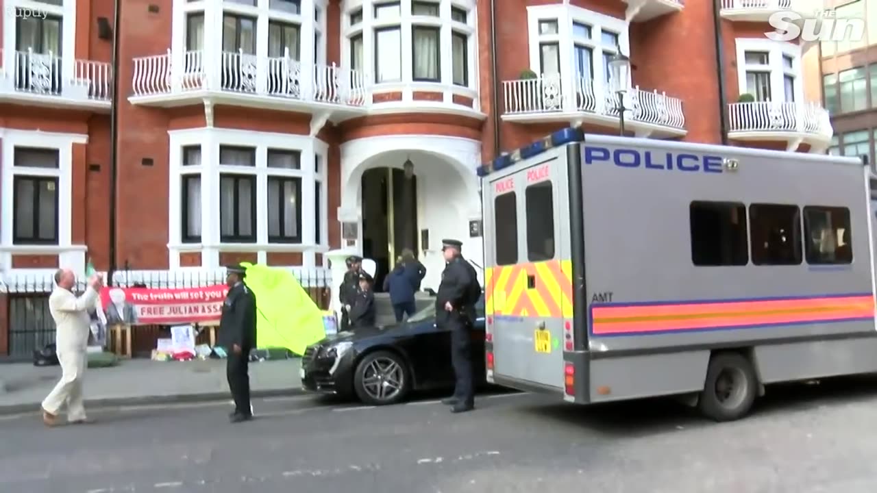Julian Assange's Arrest - He Shouts RESIST!!