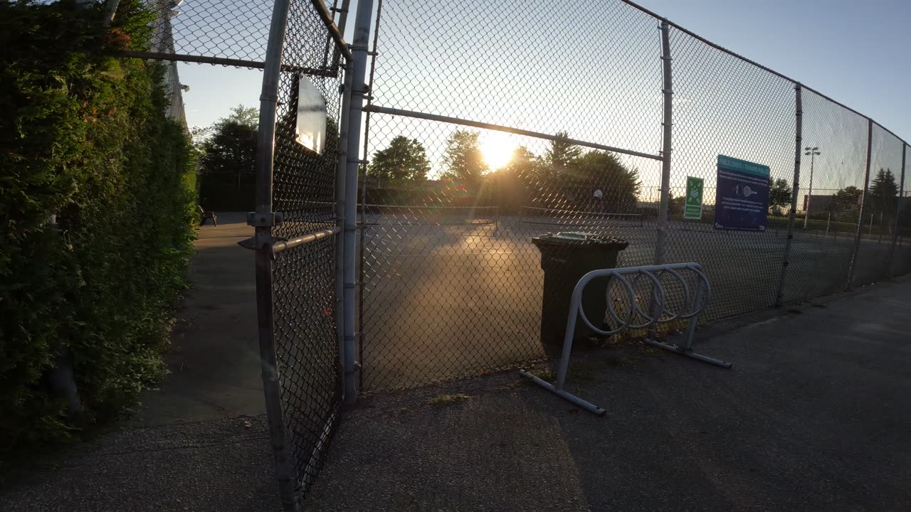 🚮 Picking Up Liter @ Tanglewood Park In Ottawa 🍁 Canada ☀️🌴