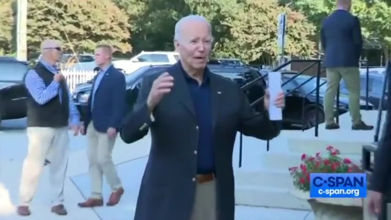 Bumbling Biden Jokes About Being Homeless As Secret Service Prevent Him From Going Home