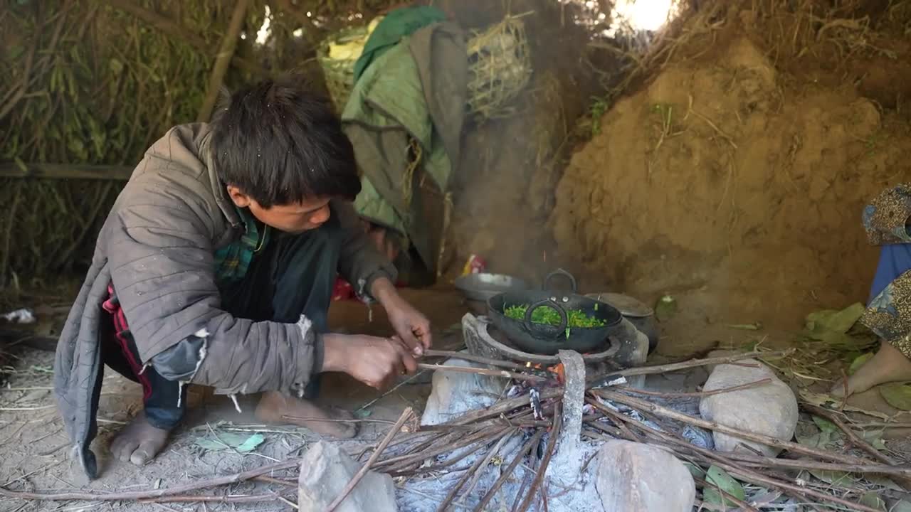 Traditional village life - Primitive life