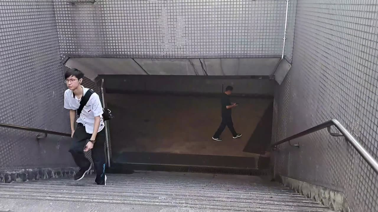 #牛頭角站行人隧道 Ngau Tau Kok Station Pedestrian Subway mhp3962 aug2024