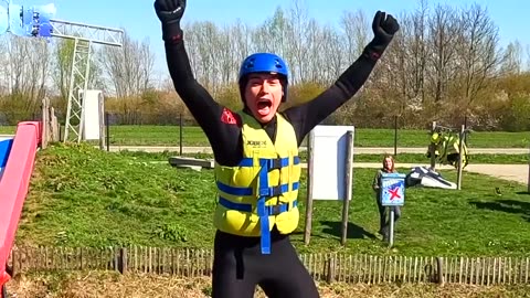 Total Wipeout Challenge Vs. Friends
