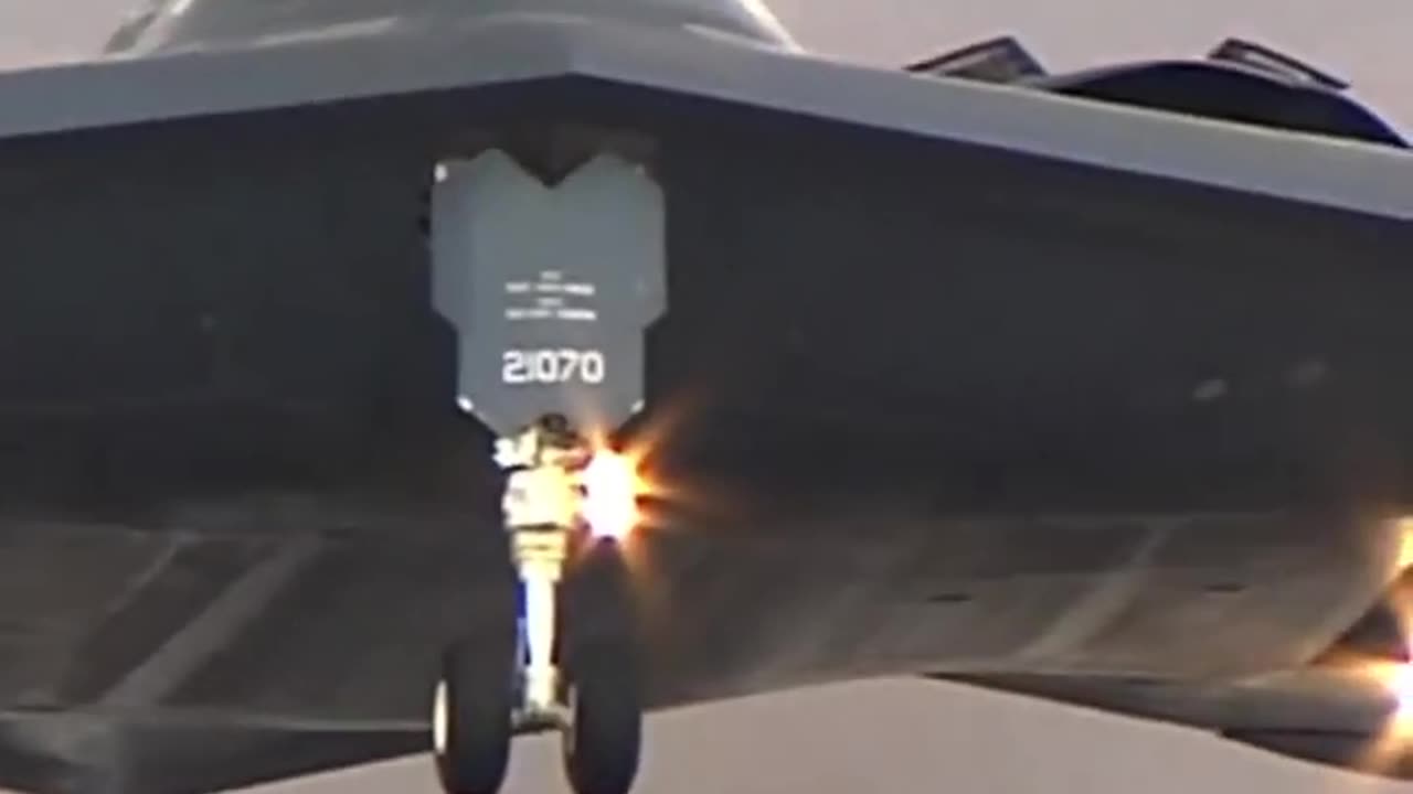 B-2 Spirit taxi and take-off via Nellis AFB
