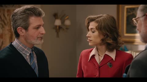 Marta descubre que su marido será el nuevo médico de la colonia