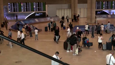 More airlines halt flights to Israel after attacks