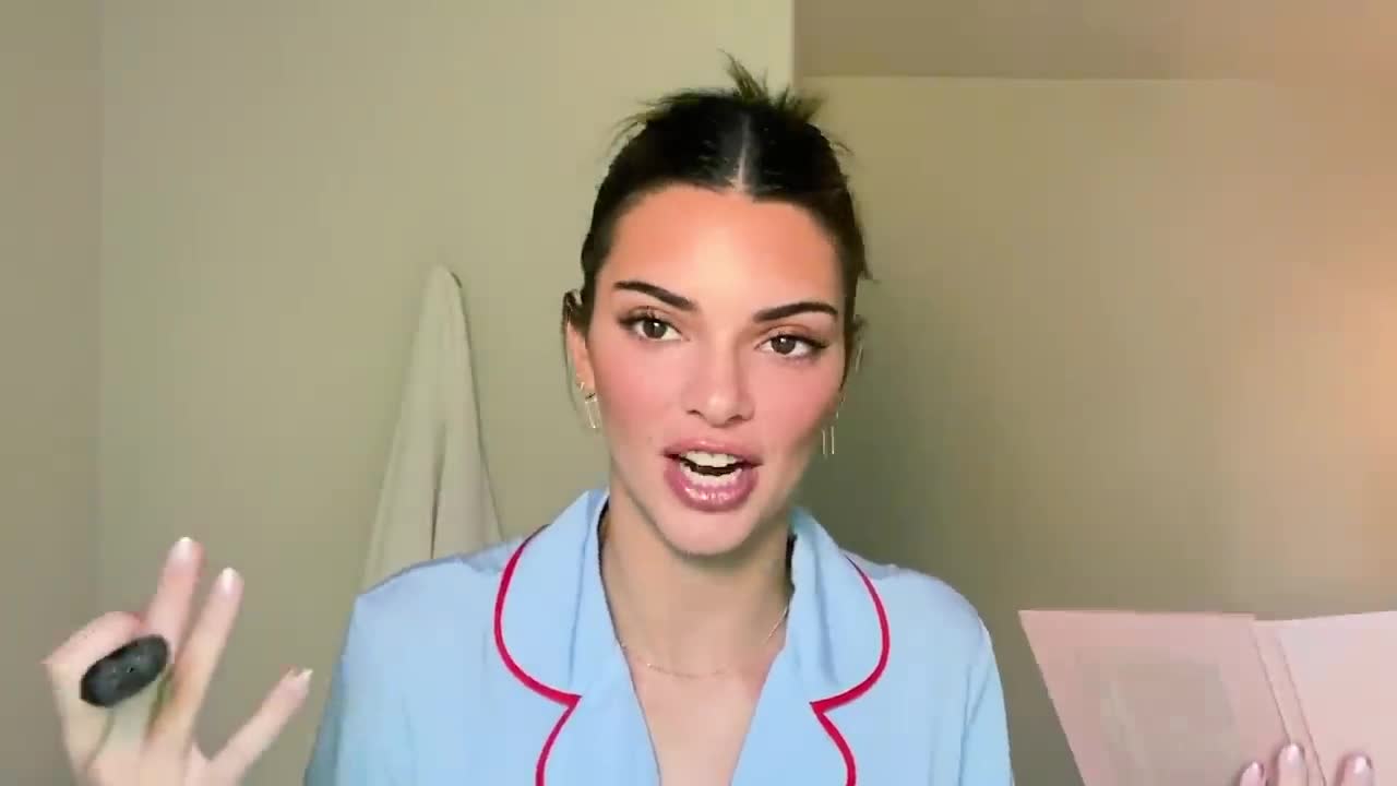 Kendall Jenner's Acne Journey, Go-To Makeup and Best Family Advice _ Beauty Secrets _ Vogue