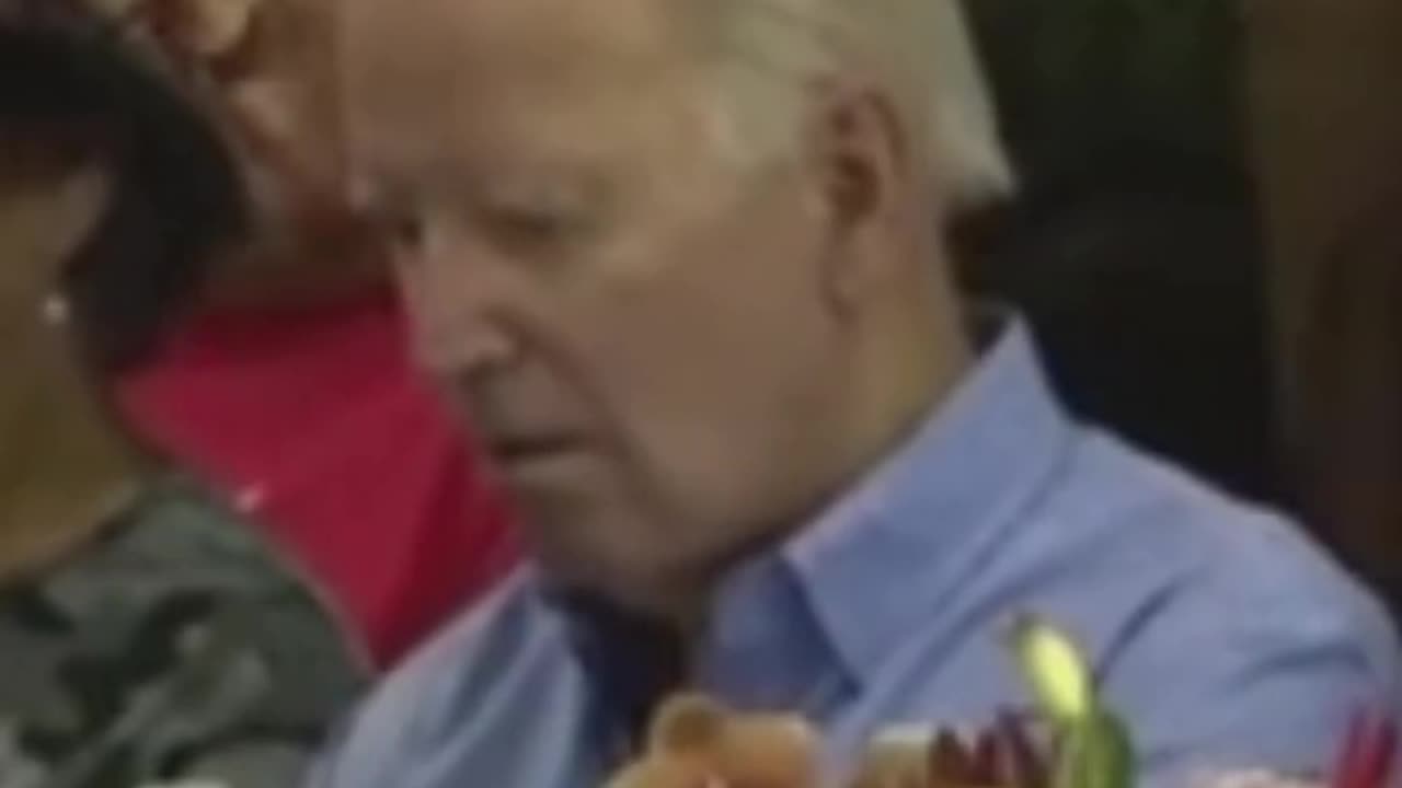 Biden Falls Asleep While Meeting With Maui Fire Victims