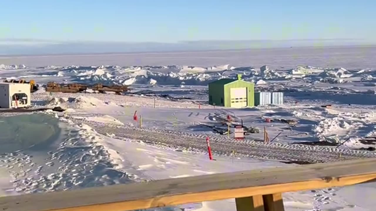 It's midnight in Antarctica and this is what it looks like today