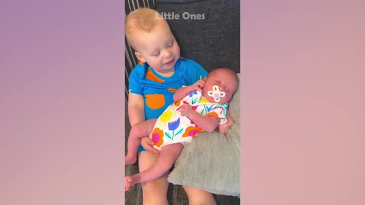 Funny Baby Reaction